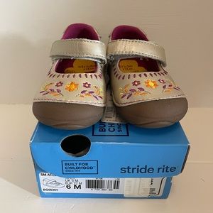 Girls 6M Stride Rite